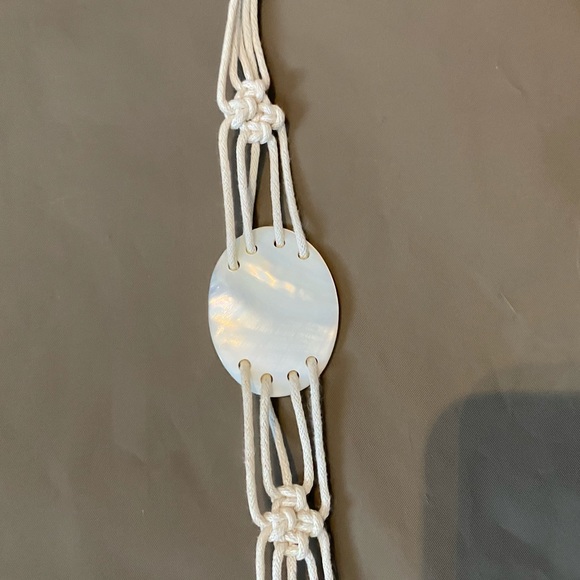 💲Free with bundle Tie belt with pearl shells - Picture 3 of 9